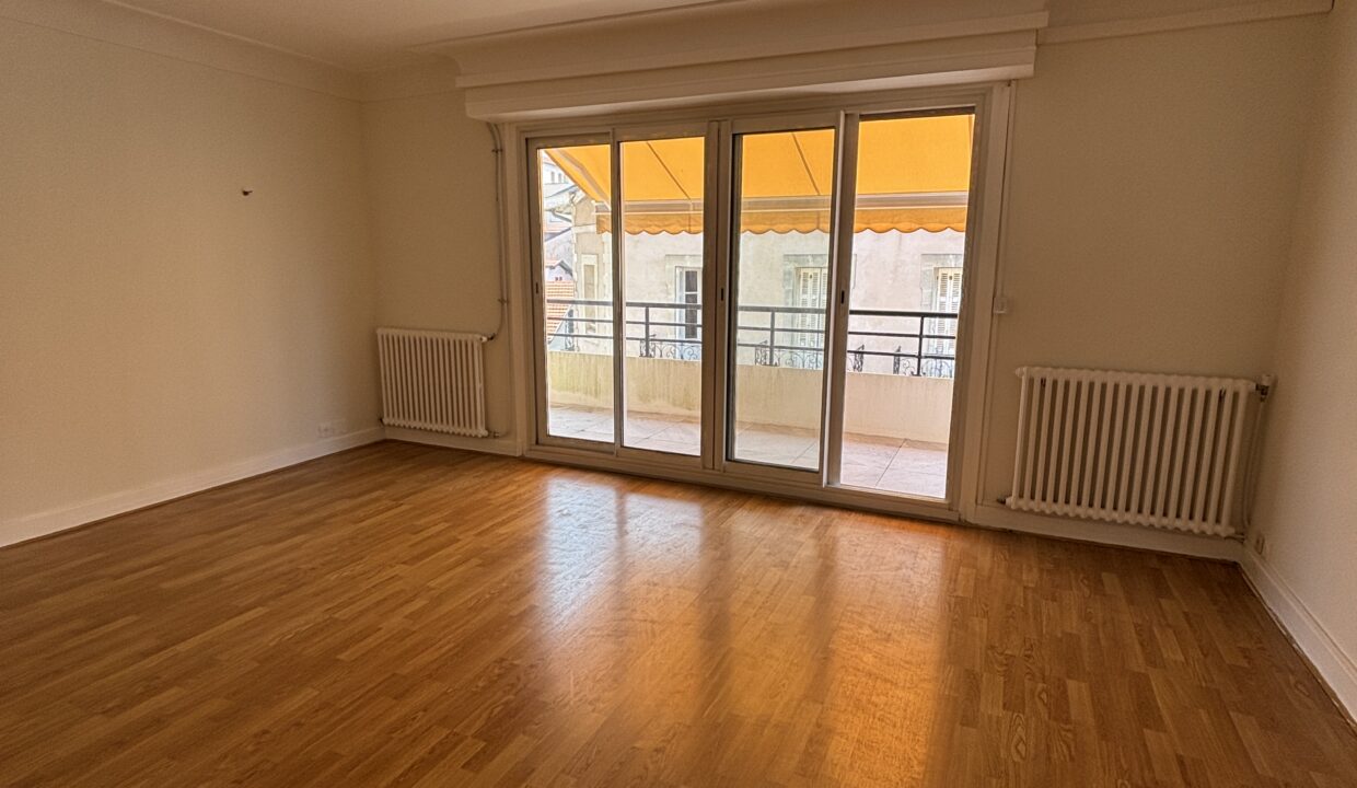 Location Agence Immobilière Nomade Biarritz T3 Centre Ville 17