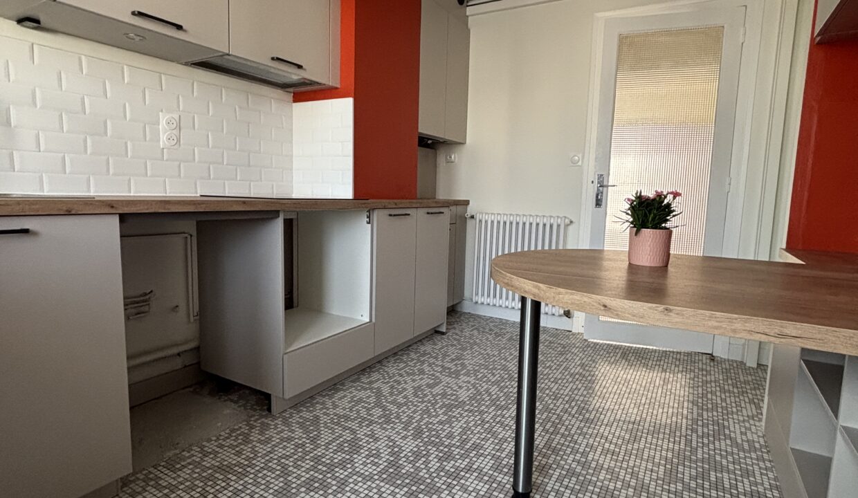 Location Agence Immobilière Nomade Biarritz T3 Centre Ville 24